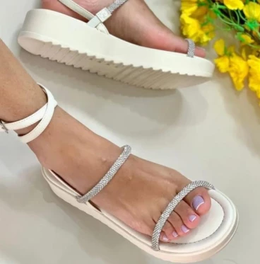 Imagem  Sandália Feminina Casual Strass Flatform da Vizzano 